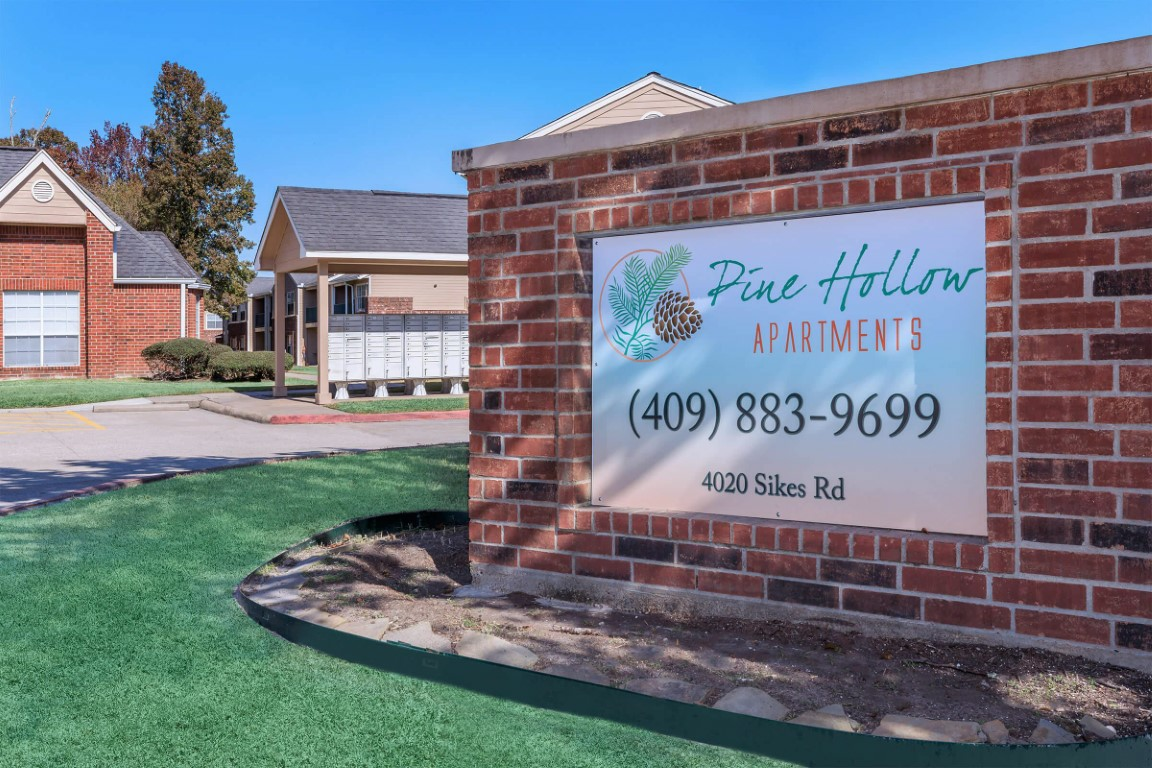 Pine Hollow Apartments - Photo 3 of 25