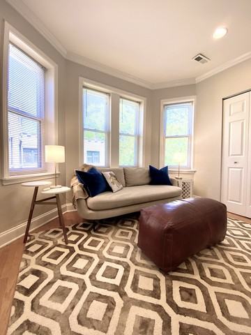 7062 N Wolcott Ave #3 - Photo 3 of 10