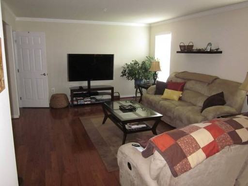 17310 Kennebeck Avenue - Photo 3 of 12