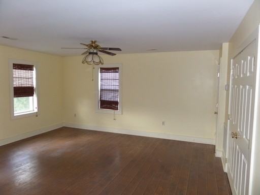 149 Main St #5 - Photo 3 of 11