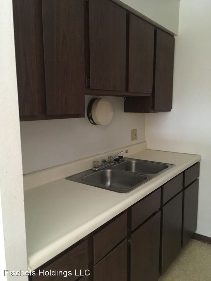 209 Estelle - Photo 2 of 9