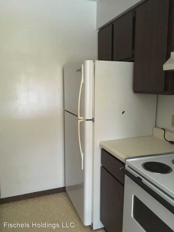 209 Estelle - Photo 3 of 9