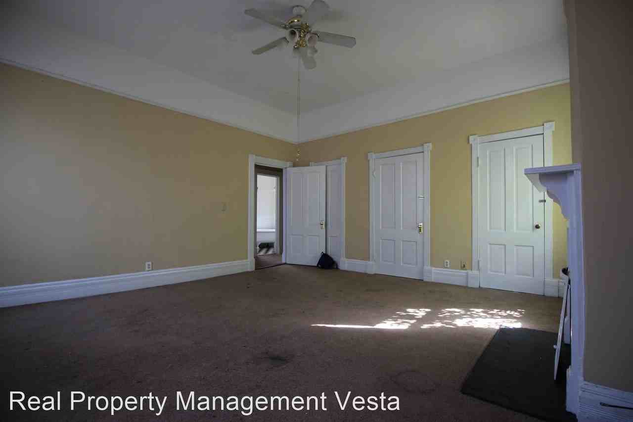 873 Cherry Street - Photo 3 of 6