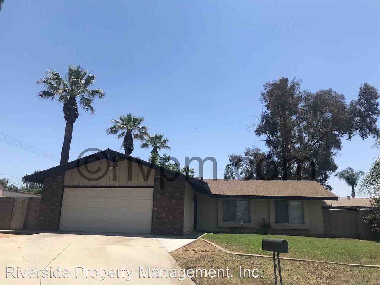 6904 Viking Ct - Photo 2 of 15