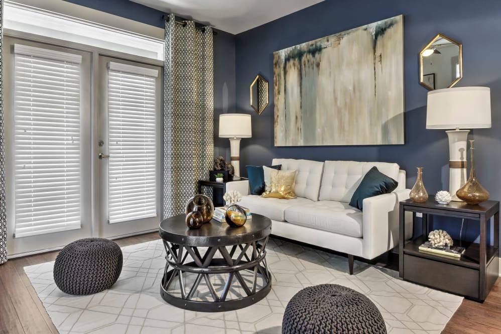 Juncture - Photo 3 of 18