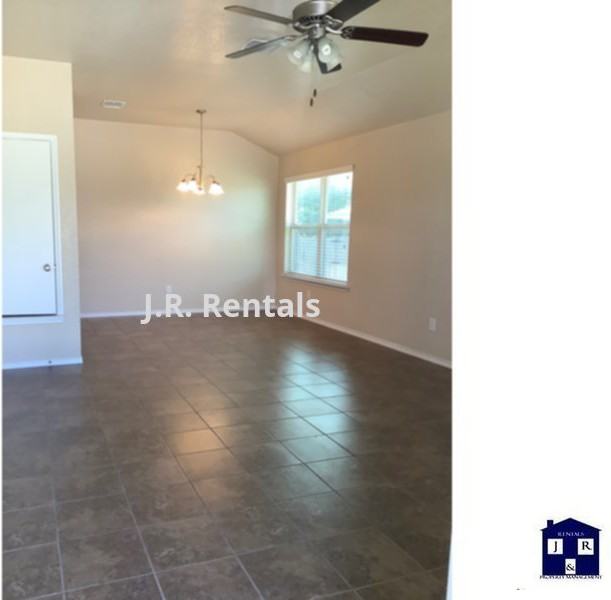 911 Brookview Dr #B - Photo 2 of 14