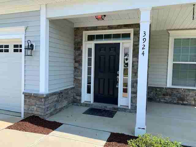 3924 Freemark Ln - Photo 3 of 17