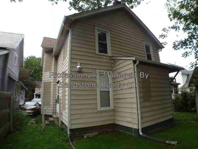 224 Gates Ave Frnt - Photo 2 of 28