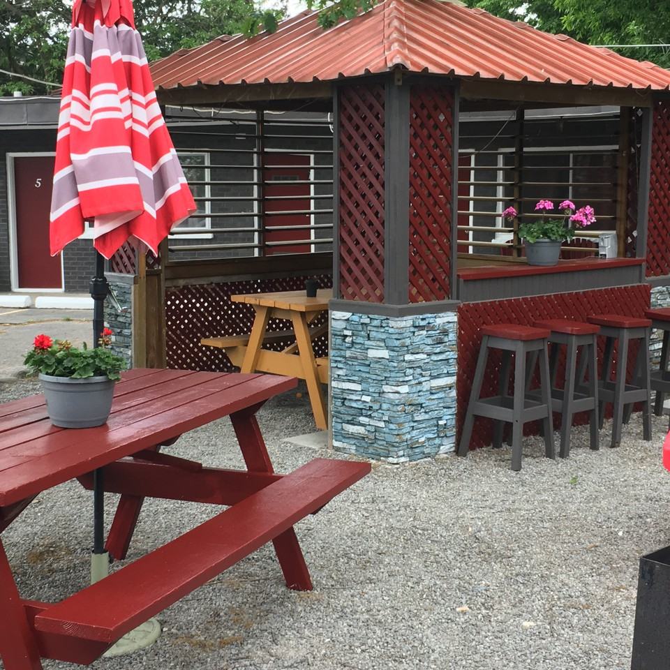 99 Main Street 11, Wasaga Beach, ON L9Z 2K9 Studio Apartment for