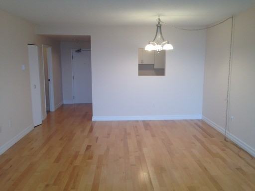 7 HORIZON COURT, #1003 - Photo 2 of 6