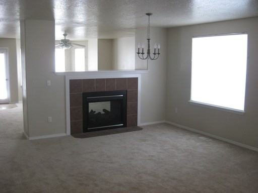 5118 Lathrop Pl - Photo 2 of 8
