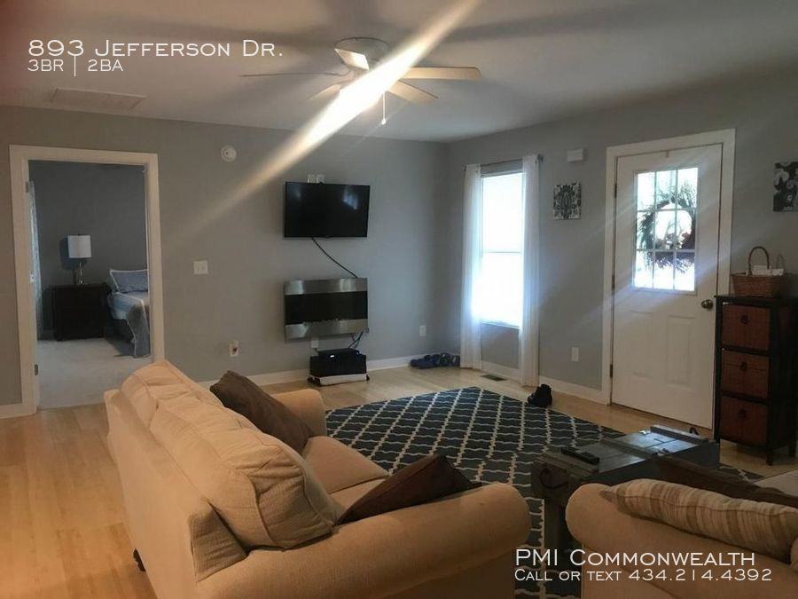 893 Jefferson Dr - Photo 3 of 14