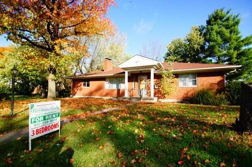 1405 Fieldstone Dr - Photo 2 of 23