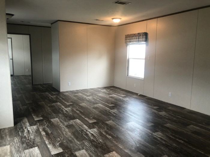 13632 Youngstown Ave - Photo 2 of 16