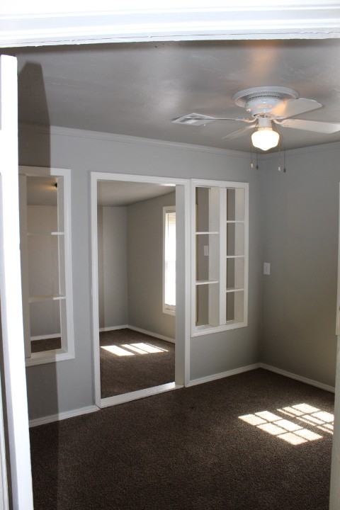 902 Northwest 99th Street - Photo 7 of 13