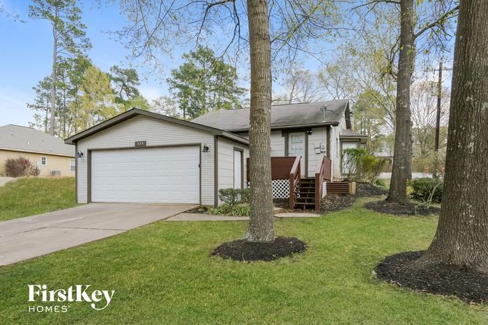 424 Tejas Blvd - Photo 2 of 15