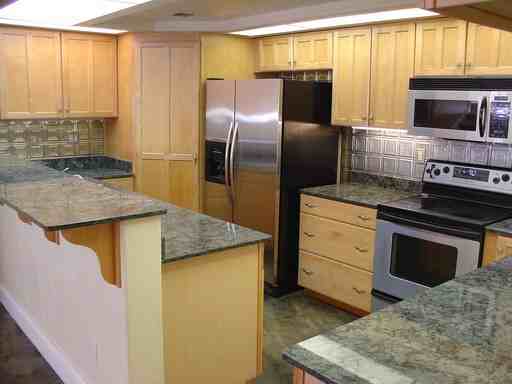 1200 Hermosa Dr SE - Photo 2 of 22