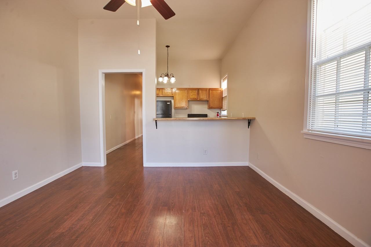 929 Homer Street #929 - Photo 2 of 11