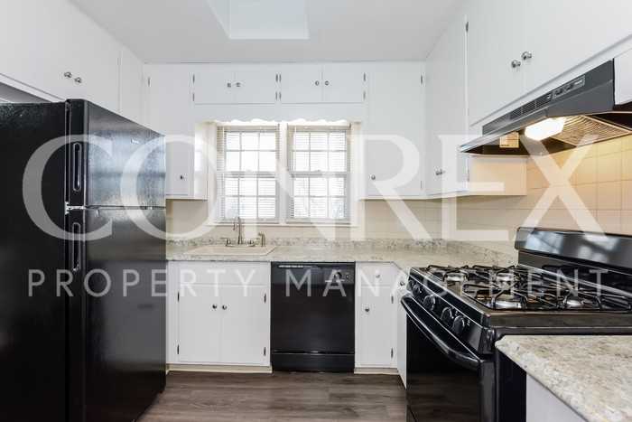 3800 Ruysser Rd - Photo 3 of 9
