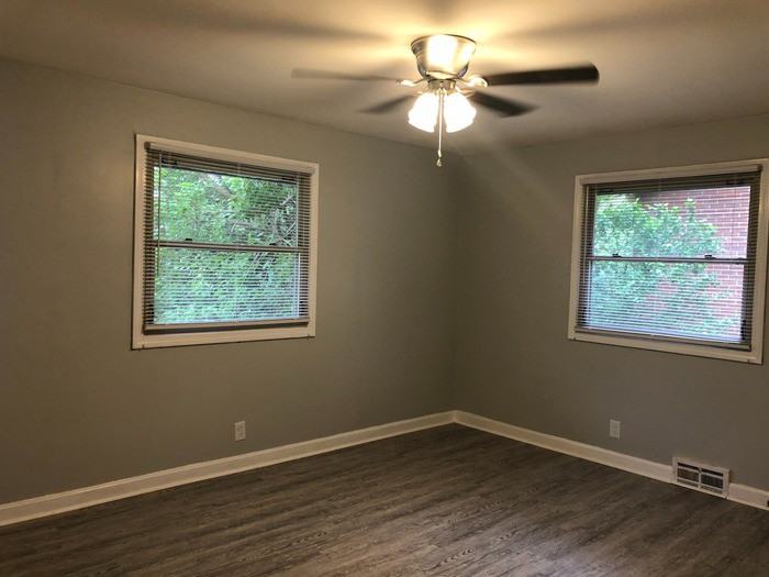 848 Rankin St - Photo 3 of 8