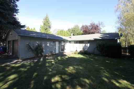 1304 NE Kane Dr - Photo 3 of 14