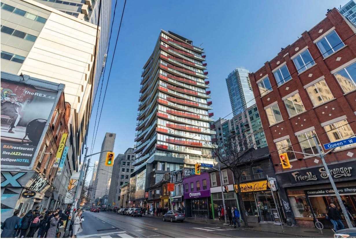 215 Queen Street West #1605
