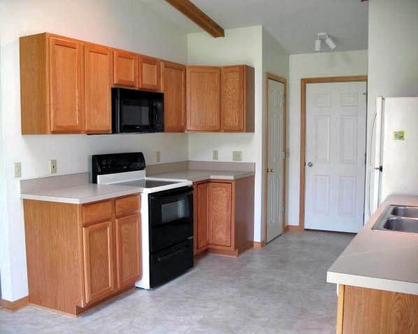 2473 Longview Ave - Photo 2 of 5