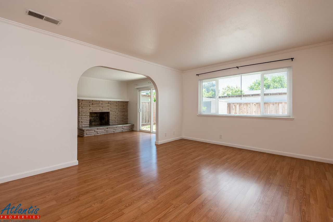 1961 McLaughlin Avenue - Photo 3 of 16