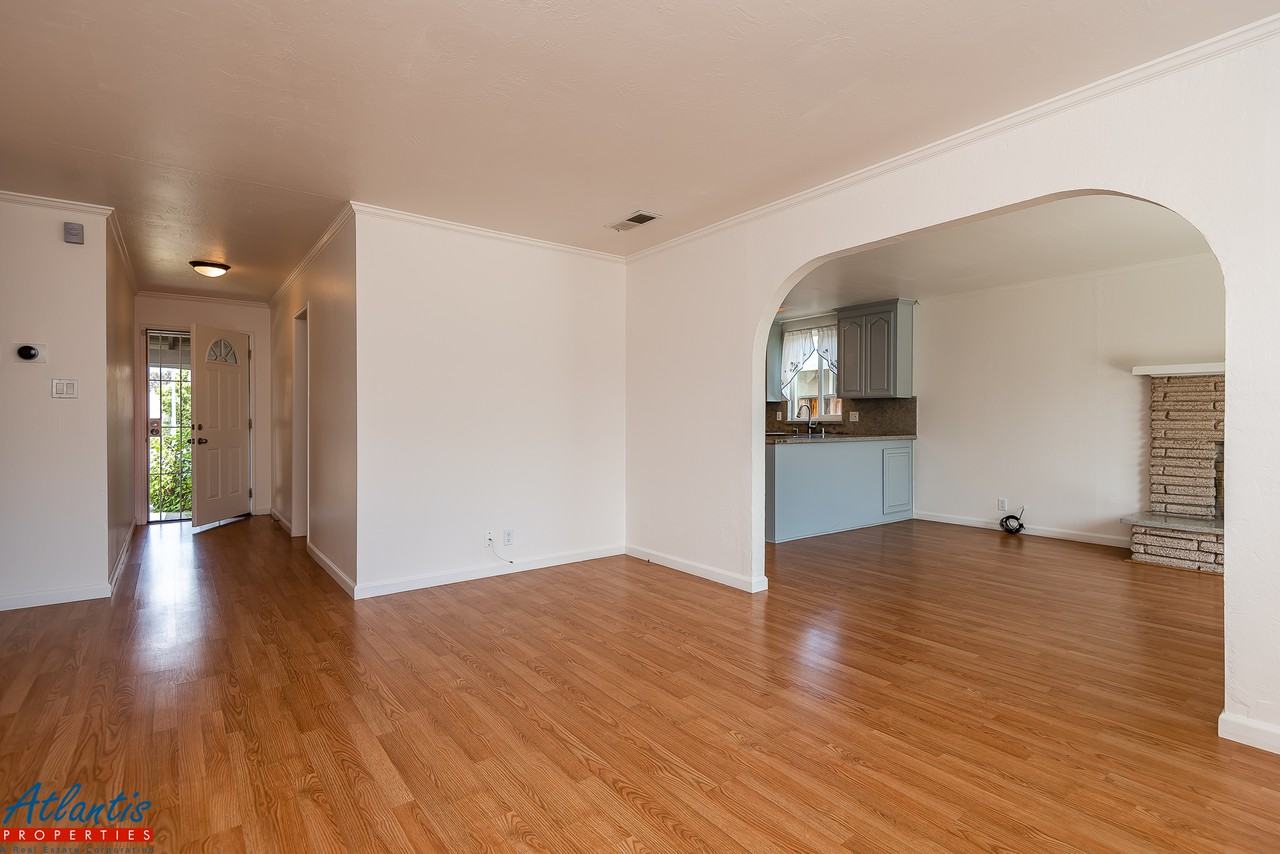 1961 McLaughlin Avenue - Photo 2 of 16