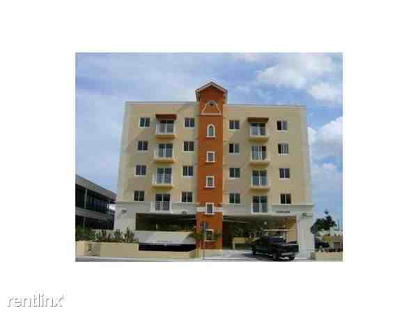 115 SW 42nd Ave - Photo 2 of 2