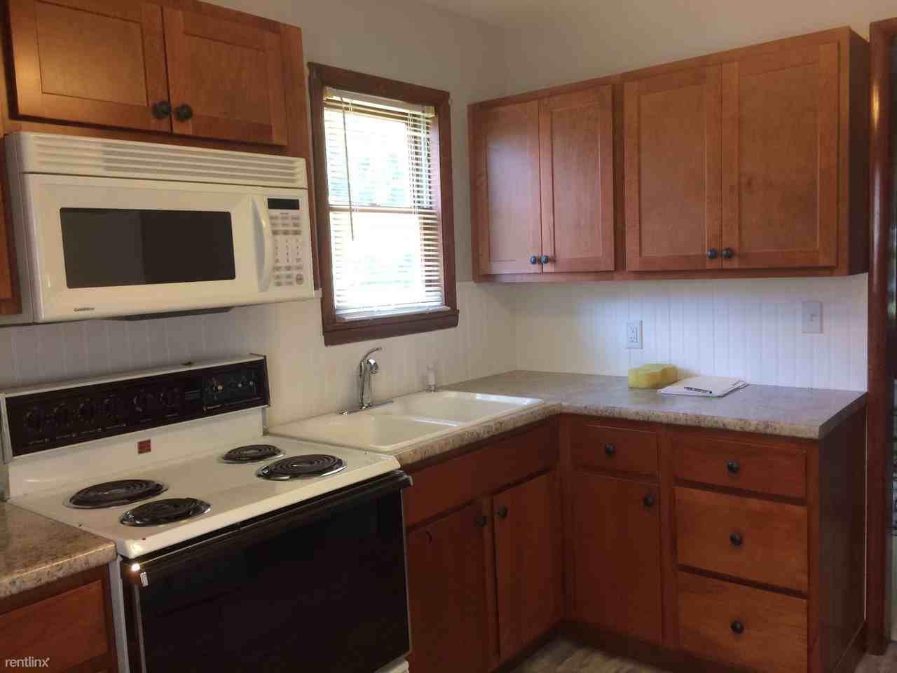 604 N Monroe St - Photo 3 of 13