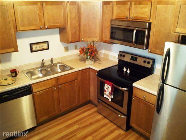 Cedarwood Apartments of Crystal 5450 Douglas Dr N, Crystal, MN 55429