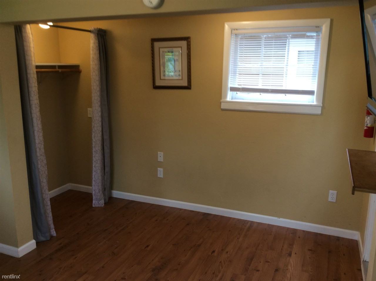 1310 1/2 Medfra St - Photo 2 of 8