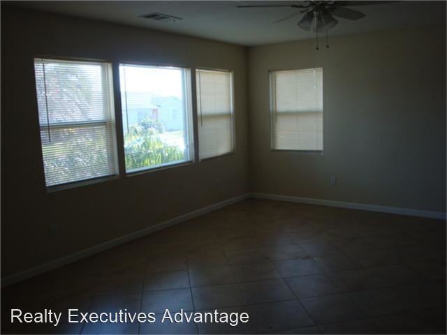 1805 Bayou Homes Dr - Photo 3 of 17