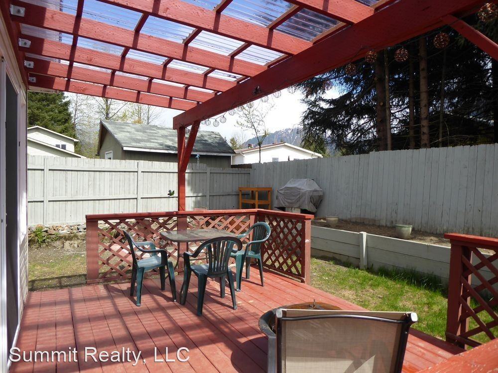 3376 Park Pl - Photo 3 of 37