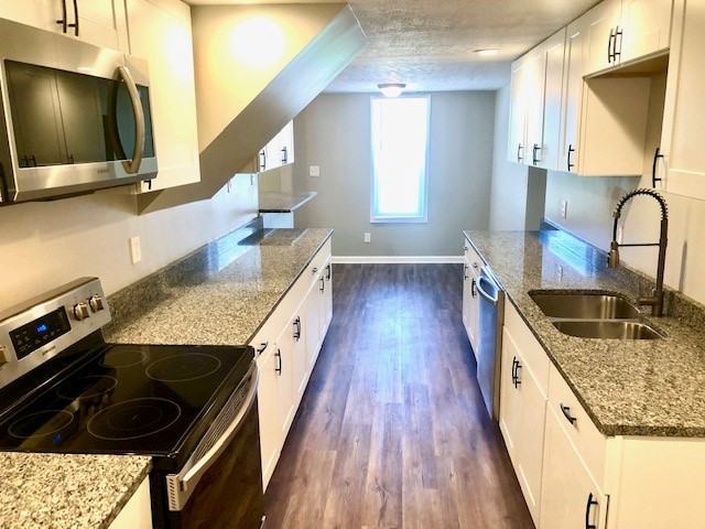 4355 Norwaldo Ave - Photo 6 of 18