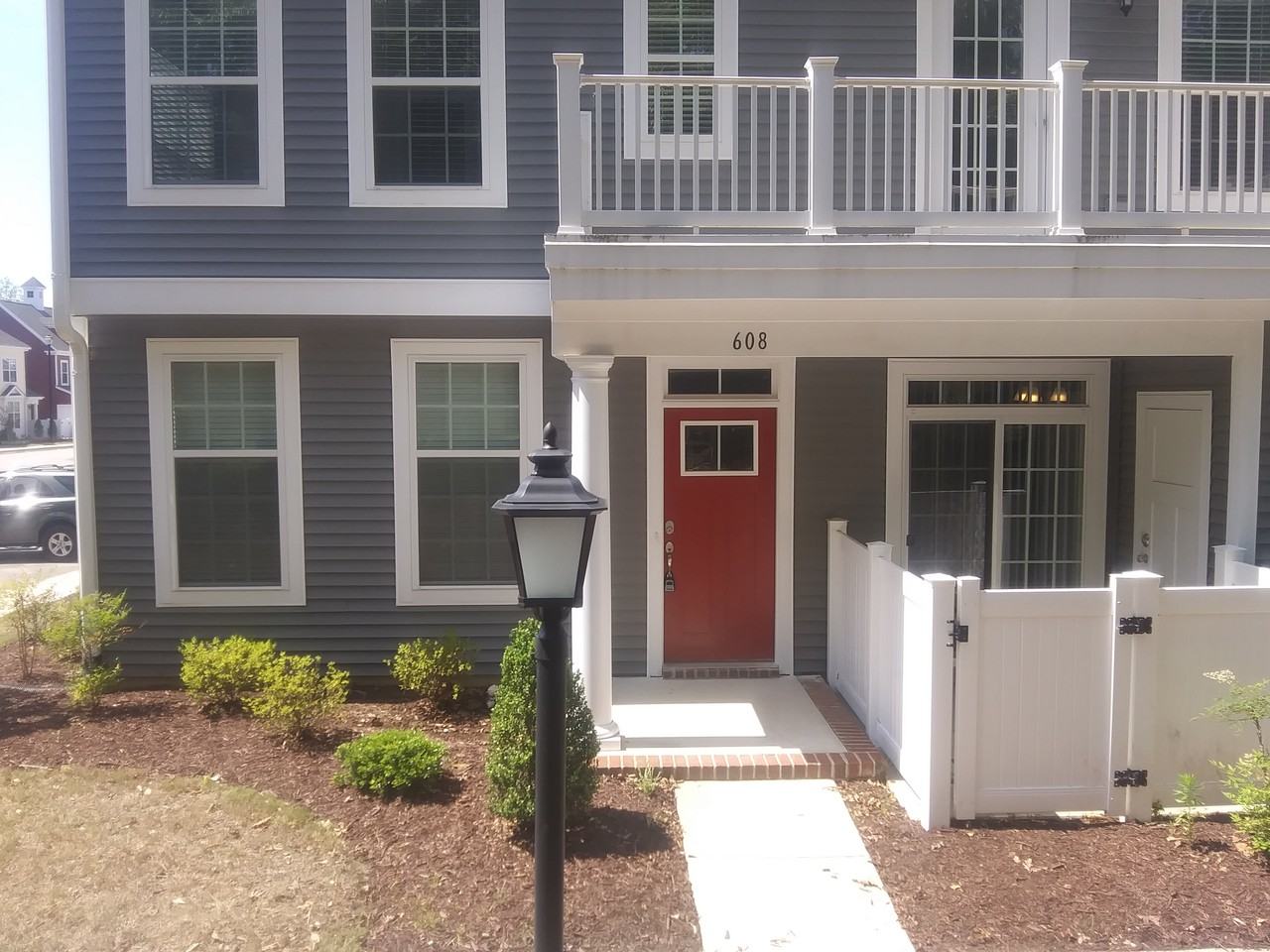 608 Promenade Ln - Photo 3 of 26