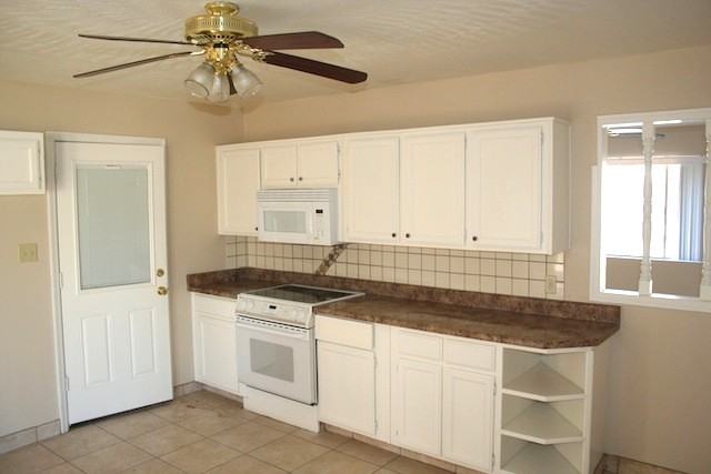 6743 E Latham St - Photo 3 of 12