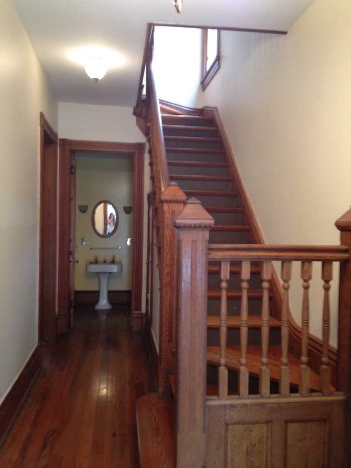 1418 Highland Ave - Photo 2 of 10