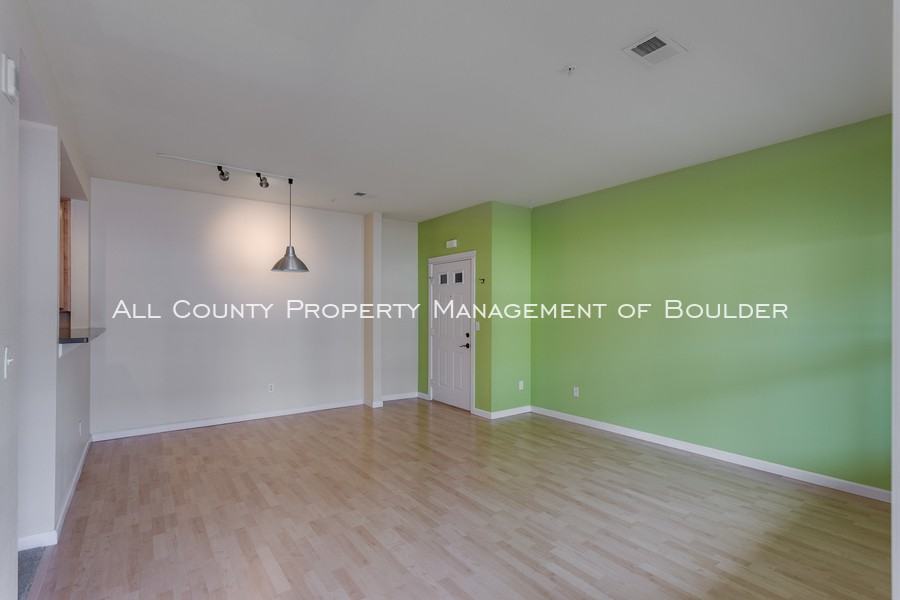 1420 Lee Hill Rd #4 - Photo 3 of 28