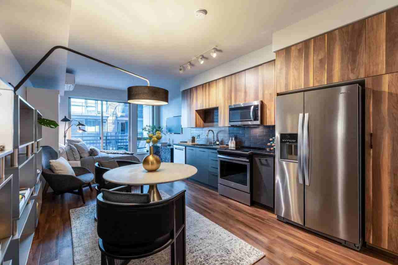 Alexan 100 - Photo 2 of 50