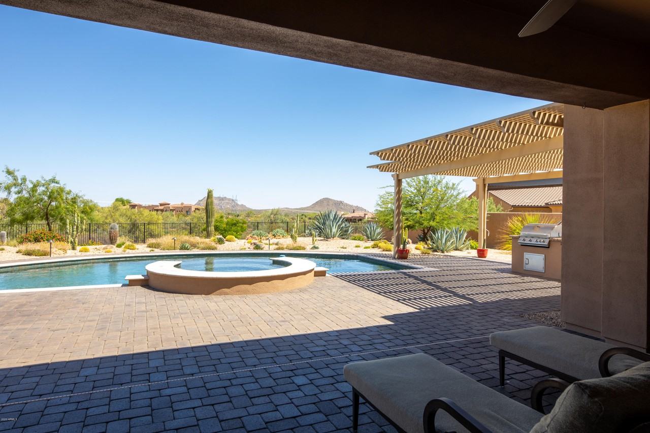 36927 N 109th Way - Photo 2 of 34