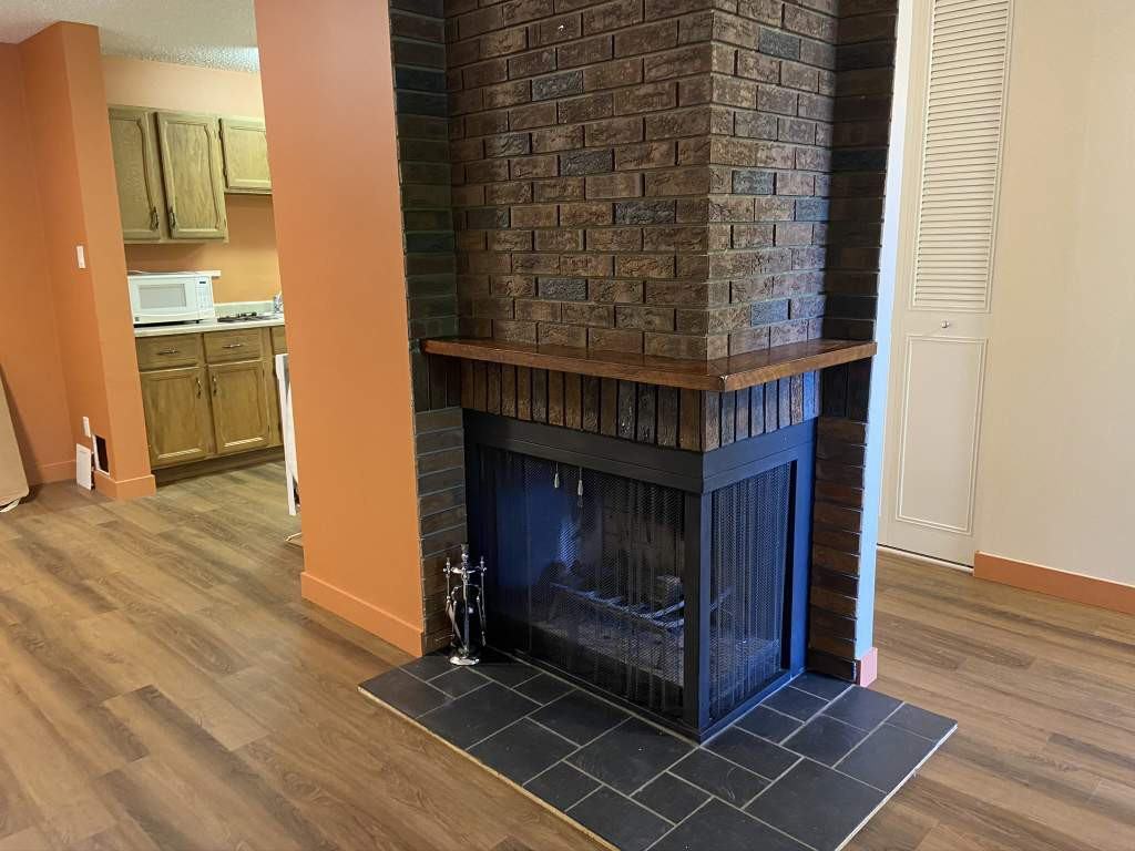 169 Surrey Gardens - Photo 3 of 12