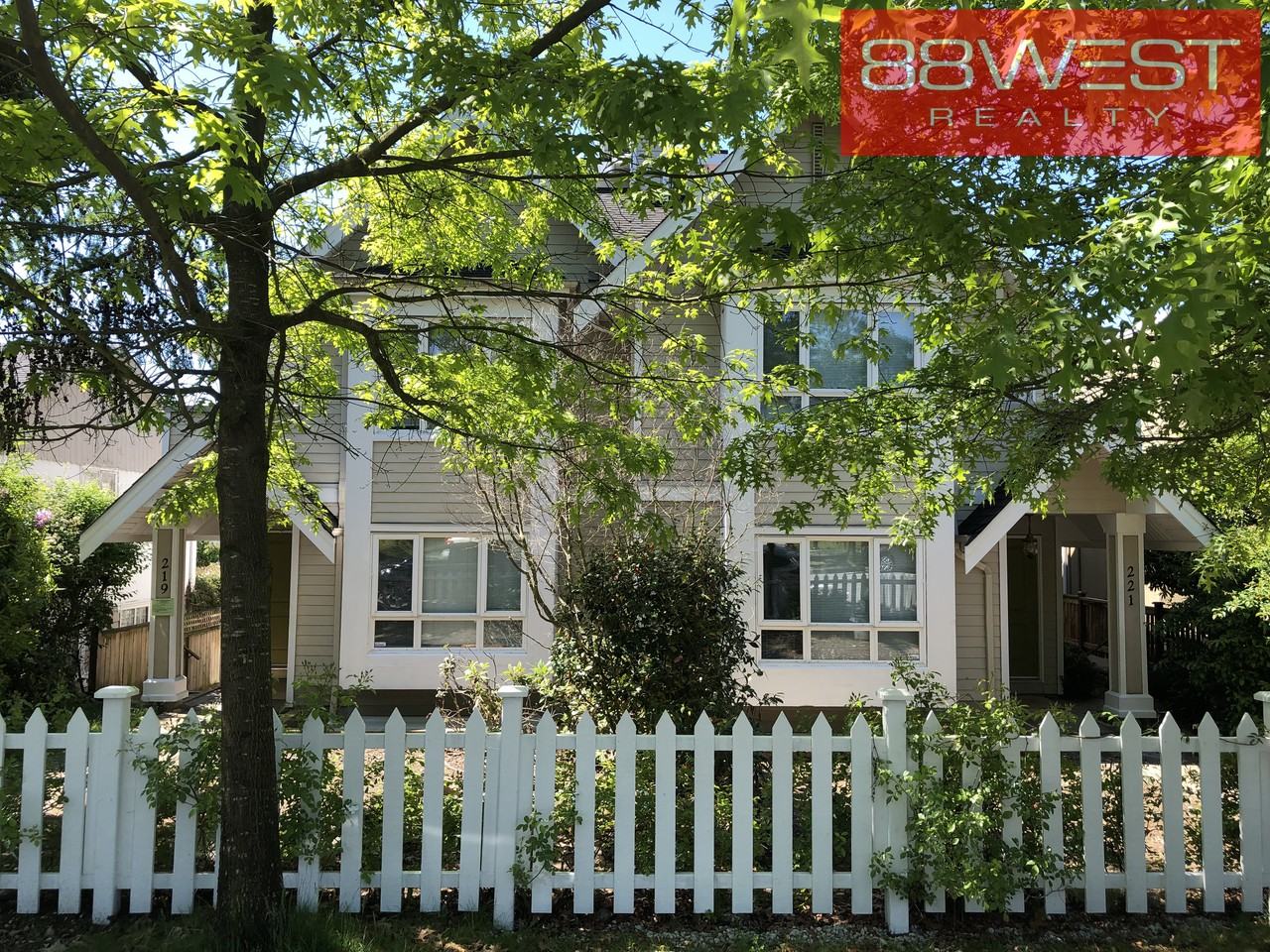 221 West Keith Road - Photo 2 of 30