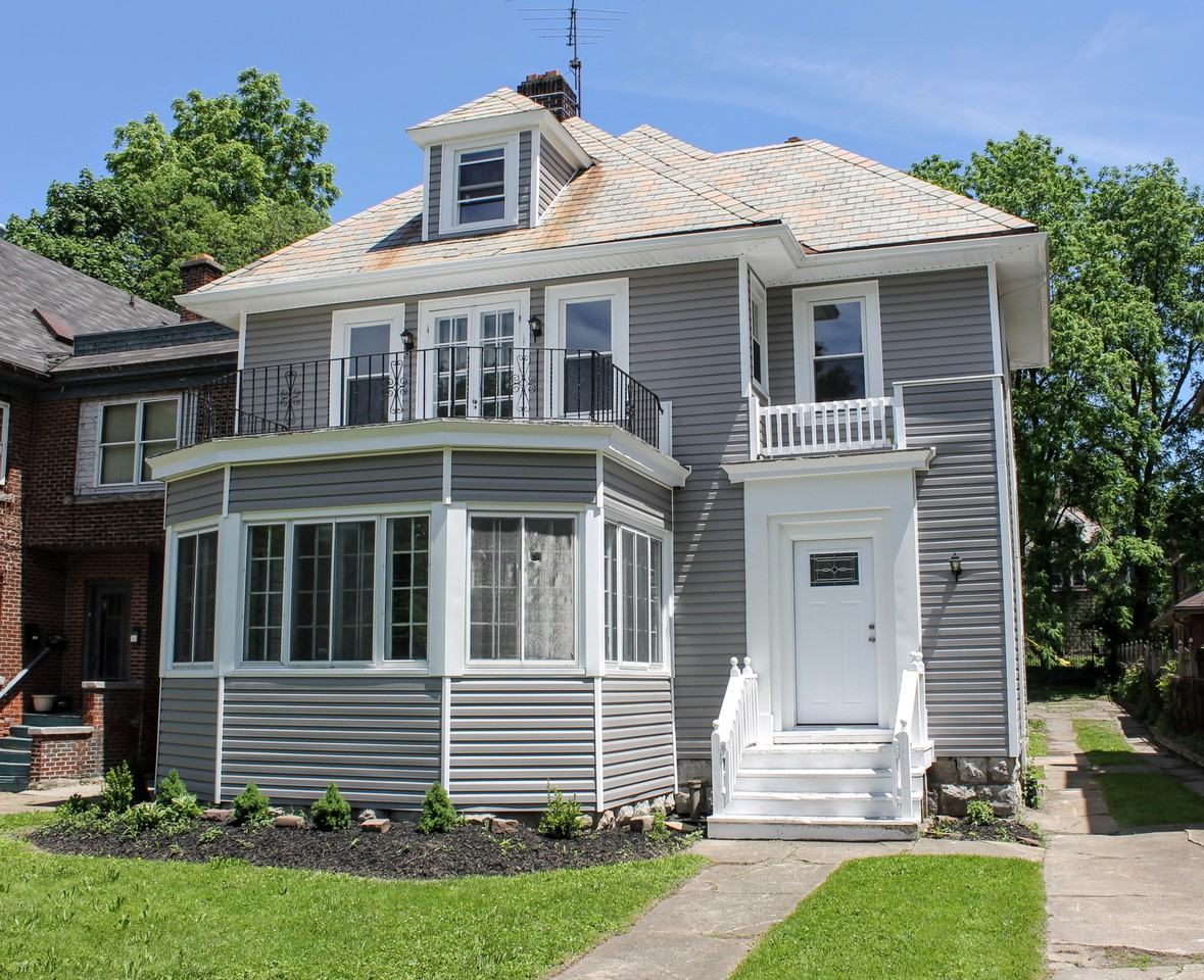 185 Parkside Ave - Photo 2 of 36