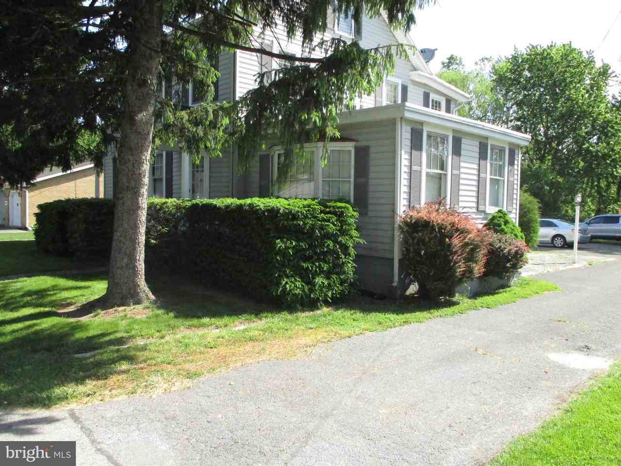 14119 Maugansville Rd - Photo 3 of 21