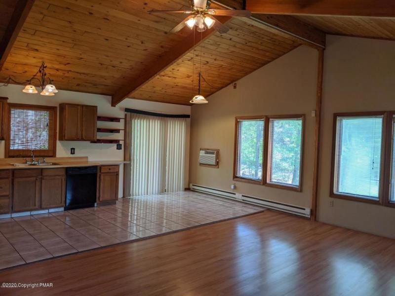 240 Killington Dr - Photo 2 of 34