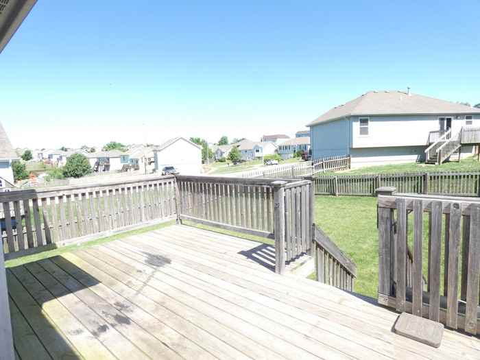 9304 Ne 116th Ter - Photo 2 of 10