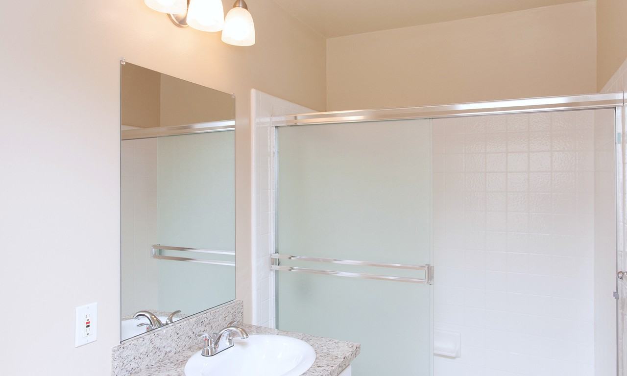 Stanford Villa - Photo 6 of 19