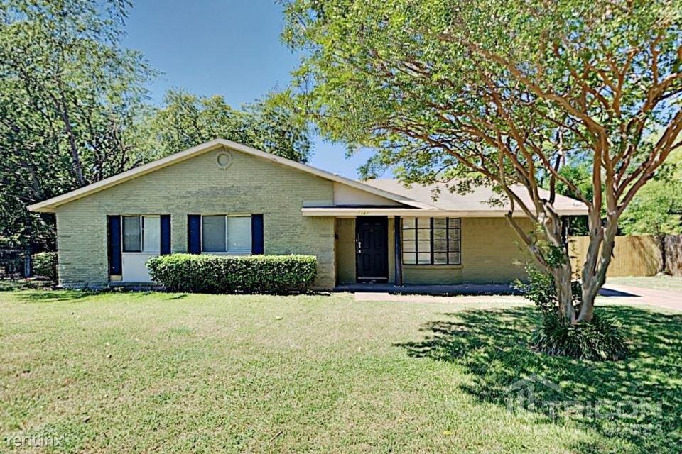 1142 Shadyglen Cir - Photo 2 of 15